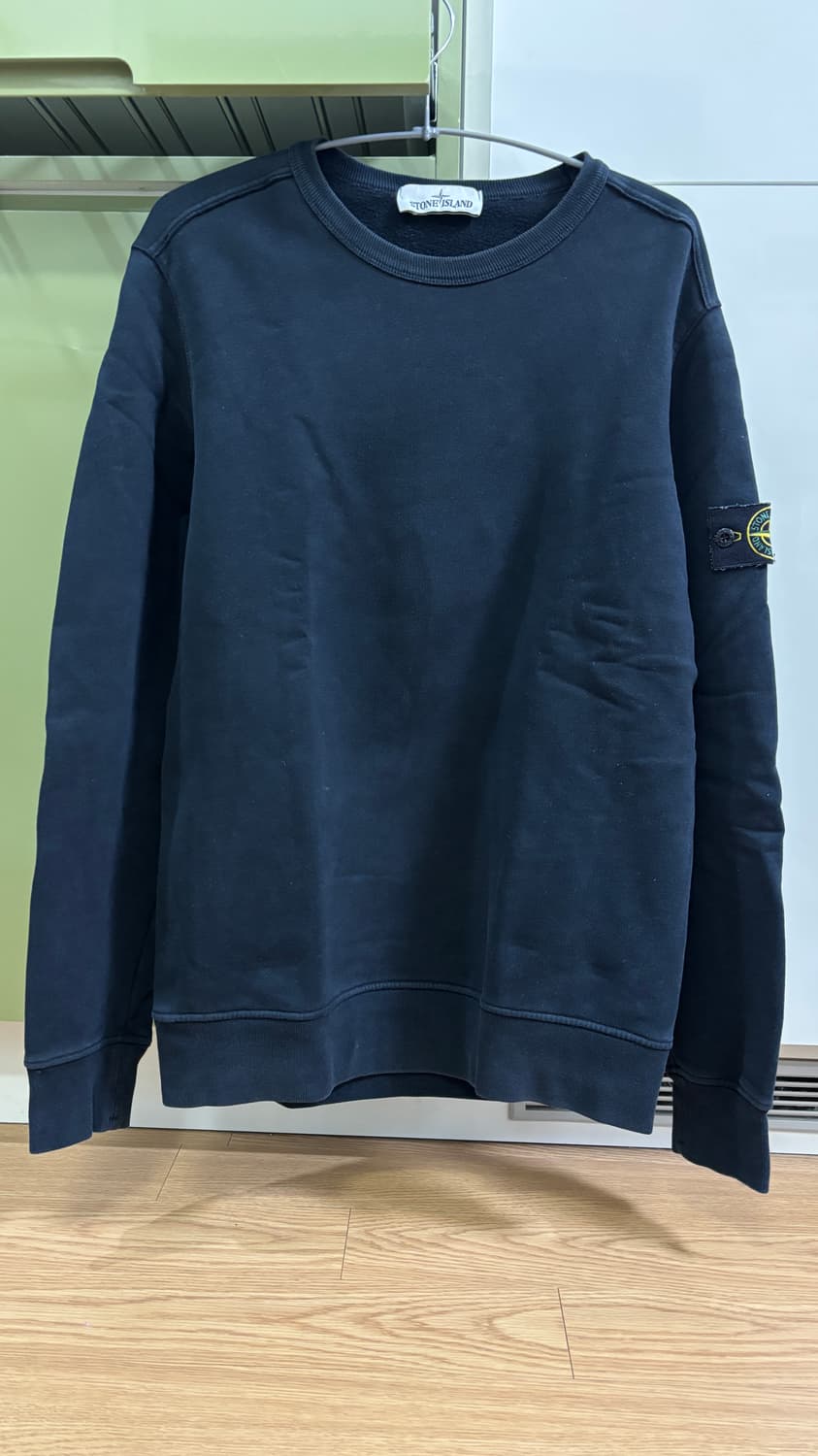 스톤 아일랜드 블랙 M사이즈 스웨트셔츠 맨투맨 상품이미지1
