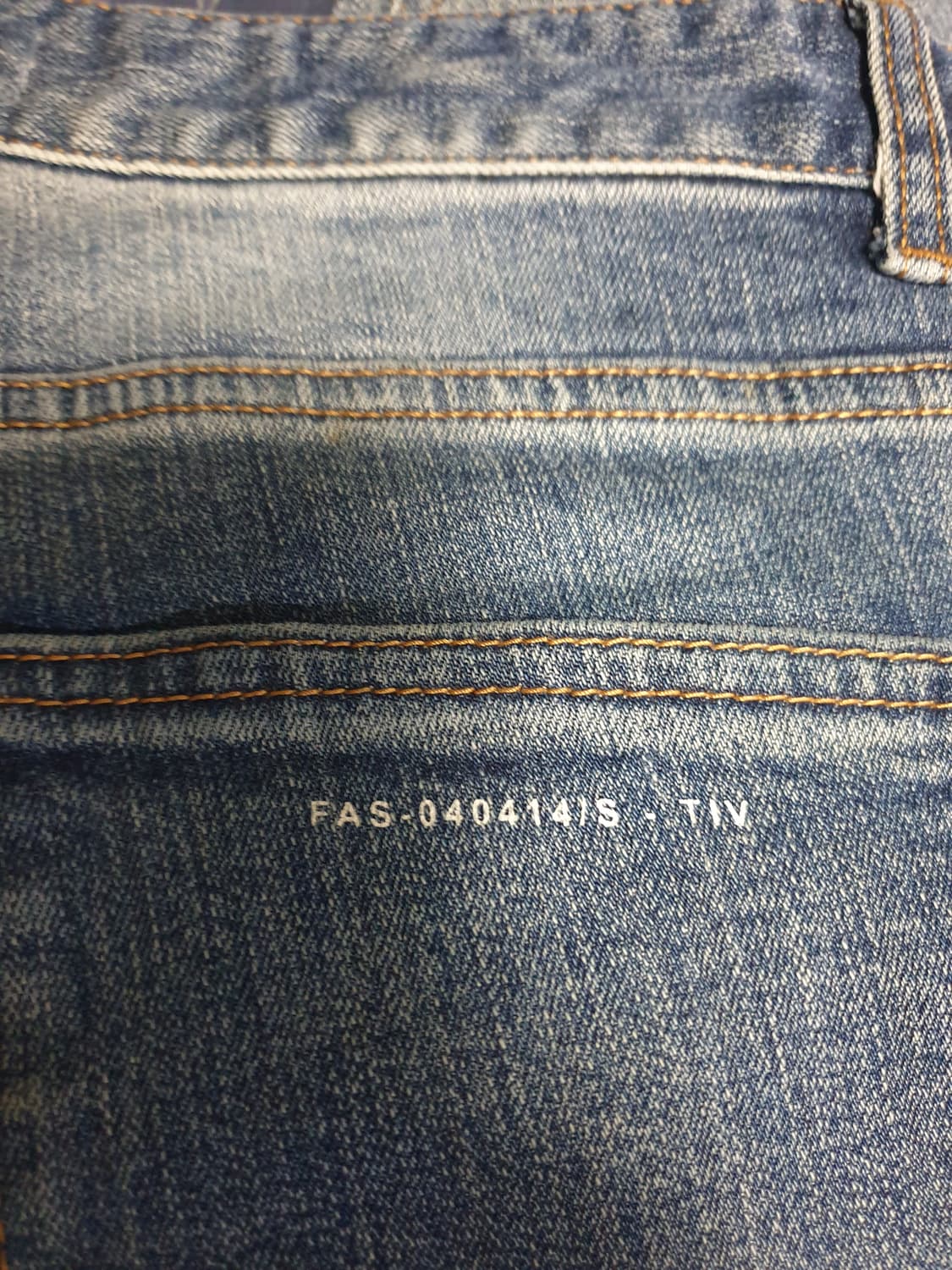 페이탈리즘 FAS-040414 크롭 스판 밑단컷팅 데님팬츠 (33) 상품이미지4