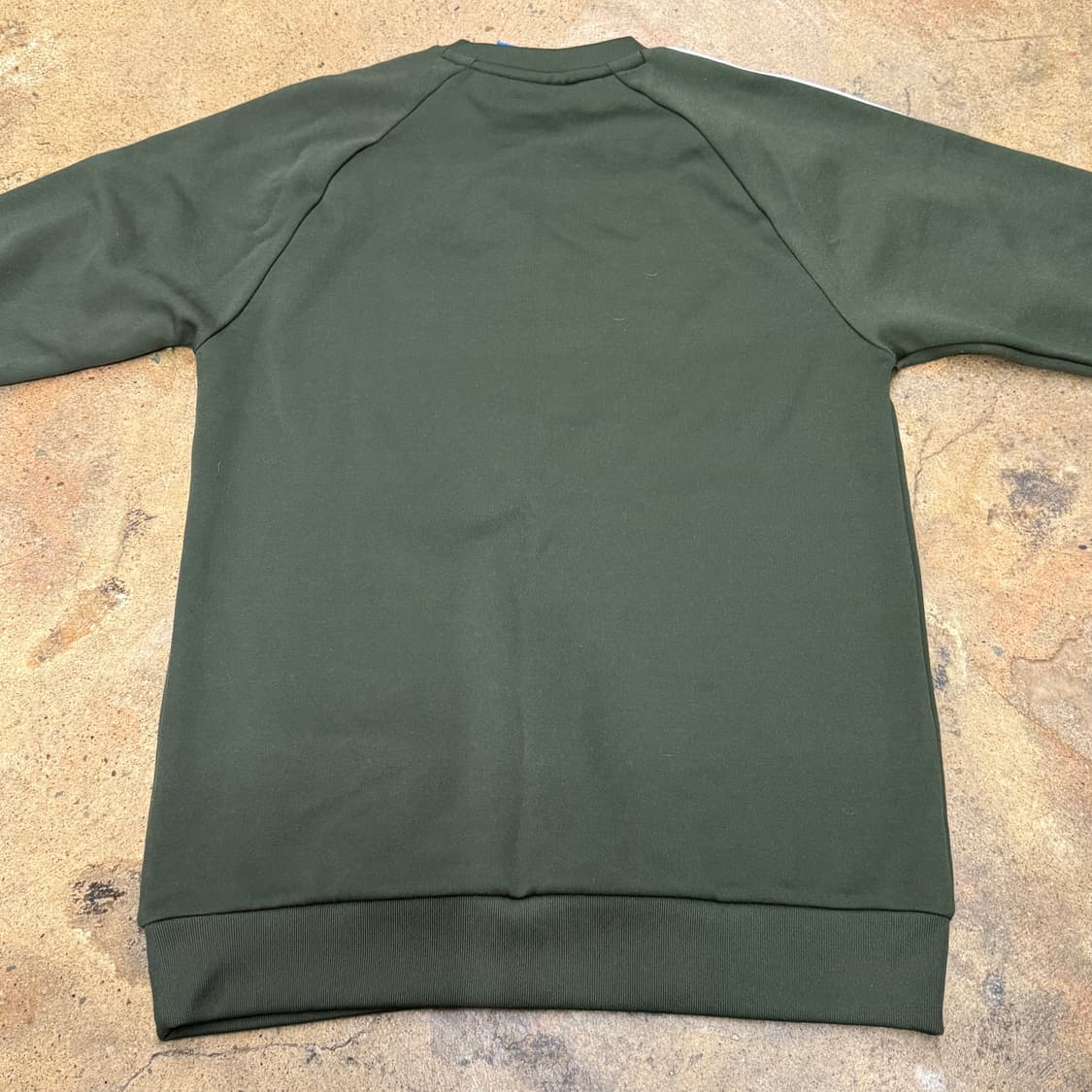 아디다스 카키 맨투맨 95 상품이미지4