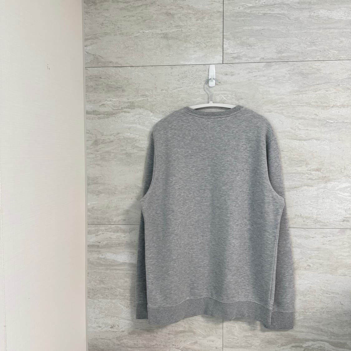 타미힐피거 맨투맨 상품이미지3