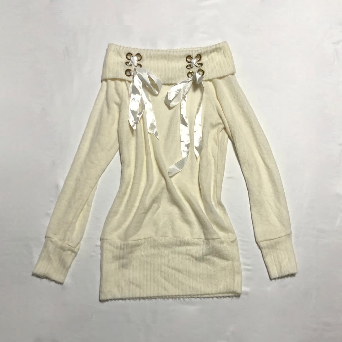 리본 레이스업 오프숄더 니트  상품이미지1