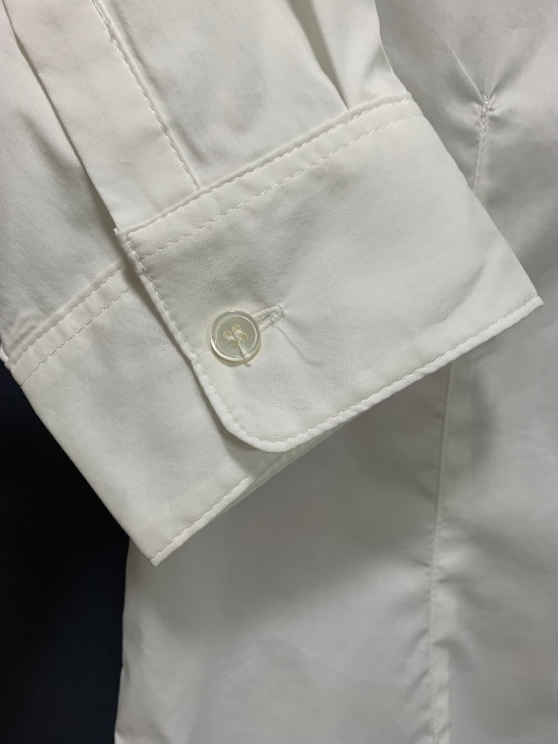 버뮬라 SOLID HALF SHIRT (WHITE) 상품이미지4
