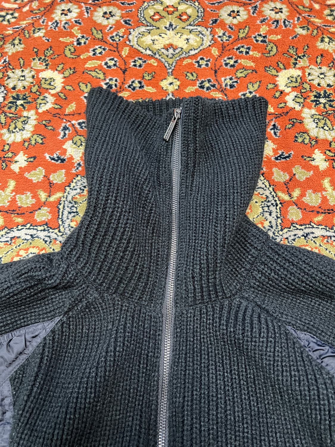 [FREE] 프렌다 세일러 칼라 니트 봄버 자켓 블랙 상품이미지4