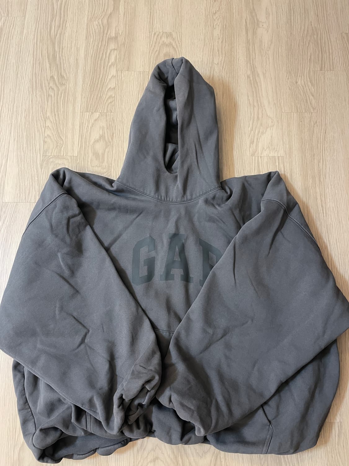 [XL] 이지 x 갭 엔지니어드 바이 발렌시아가 도브 후드 블랙 상품이미지1