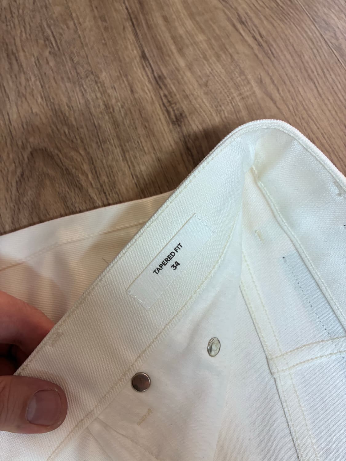 새제품) 아미 Tapered Jeans 회이트 데님 팬츠 상품이미지2