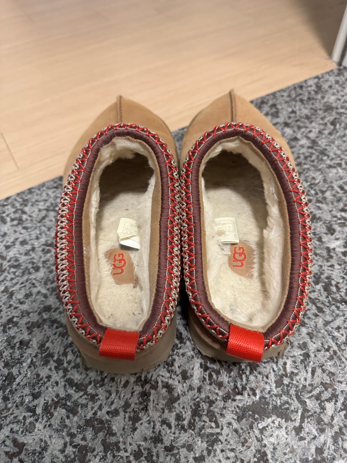 어그 타스만 플랫폼 250 상품이미지5