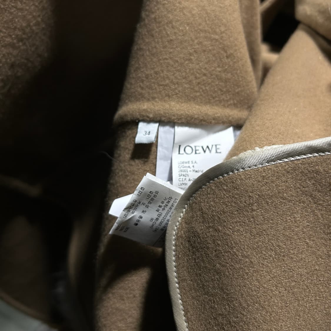 로에베 시어링 퍼 크롭 코트 상품이미지5