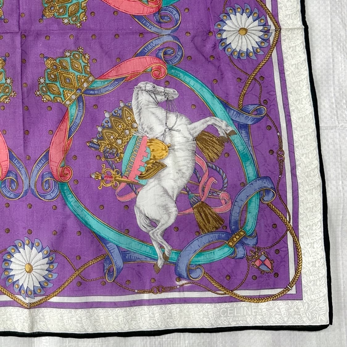 셀린느 그래픽 프린팅 쁘띠 스카프 손수건 미사용급 정품 상품이미지2