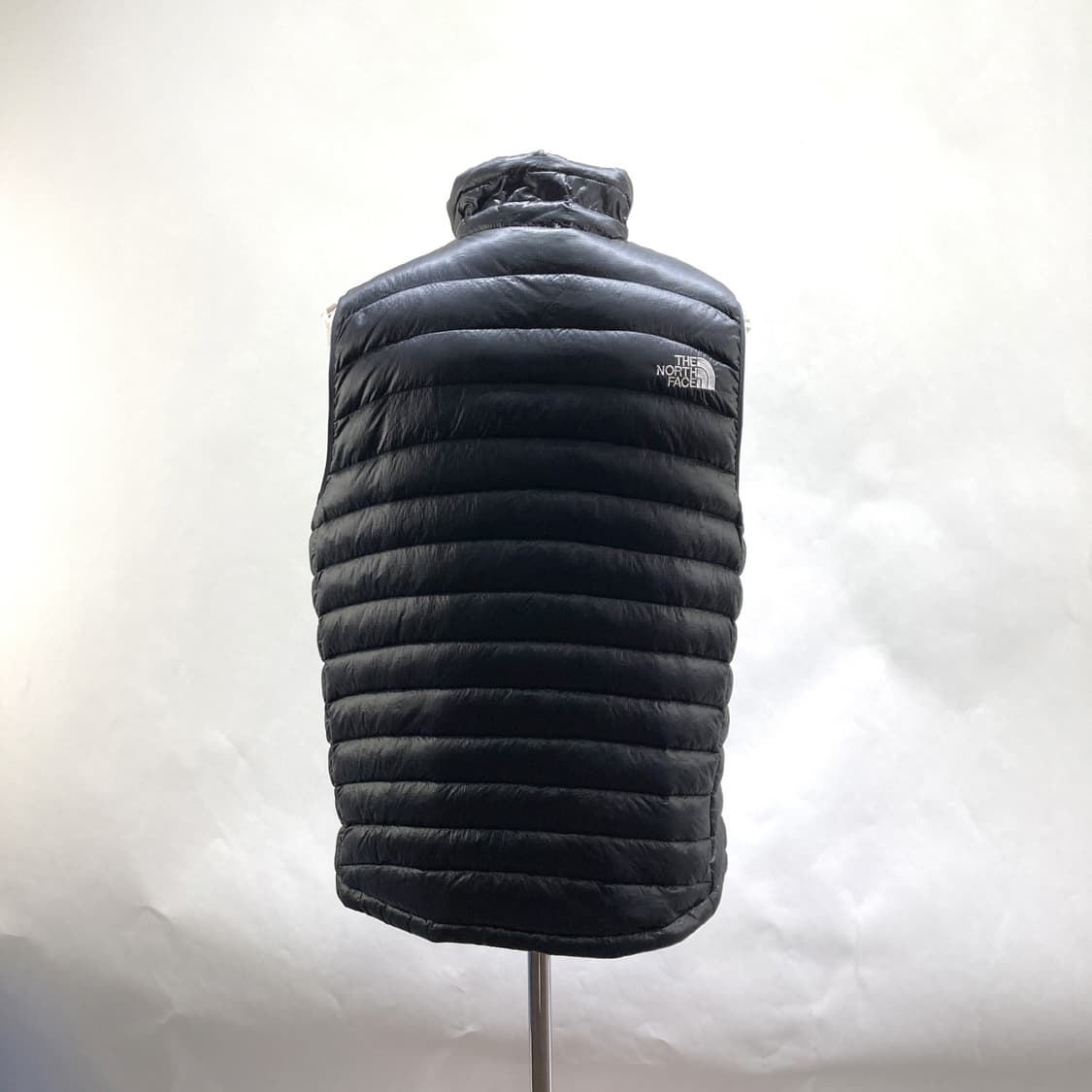 노스페이스 구스다운베스트 블랙 95 영구제  상품이미지3