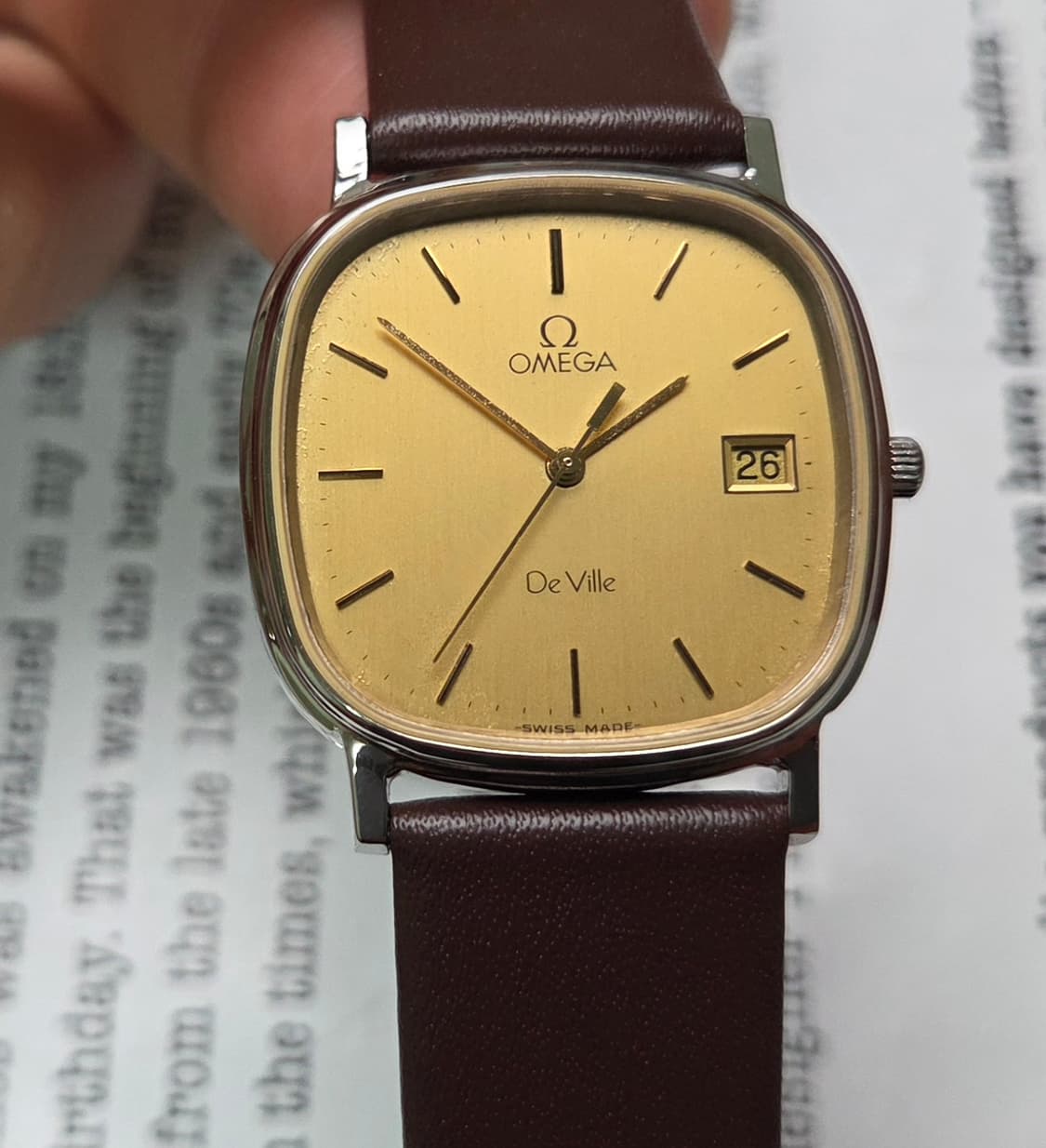 빈티지 오메가 드빌 라운드사각 샴골판 싱글데이트(쓰리침) 슬림 쿼츠 
 상품이미지1