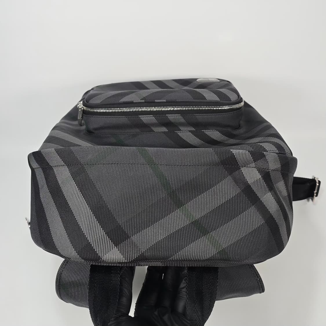 버버리 헤리티지 체크 백팩  상품이미지6