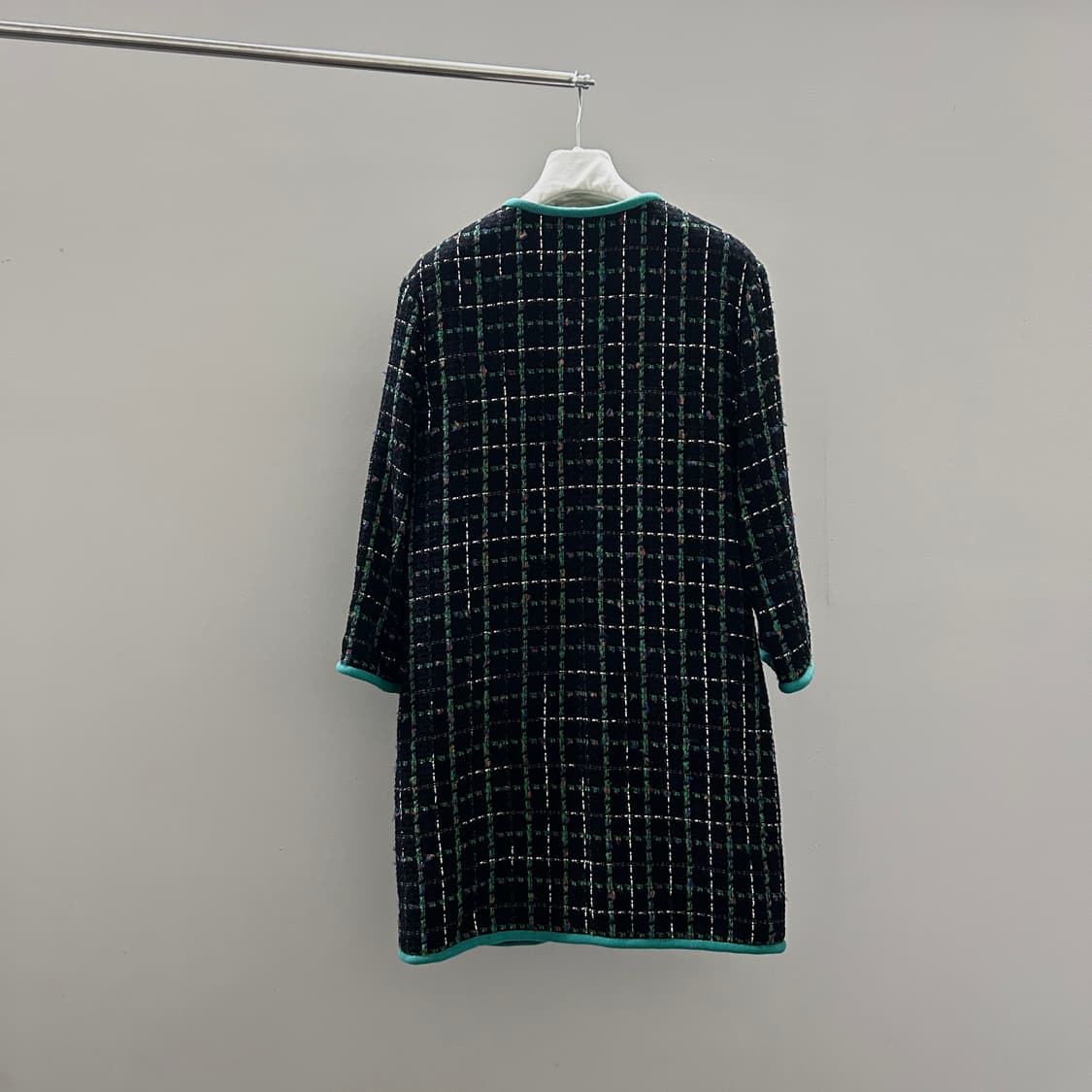 [36] 샤넬 메탈 트위드 롱 자켓 상품이미지8