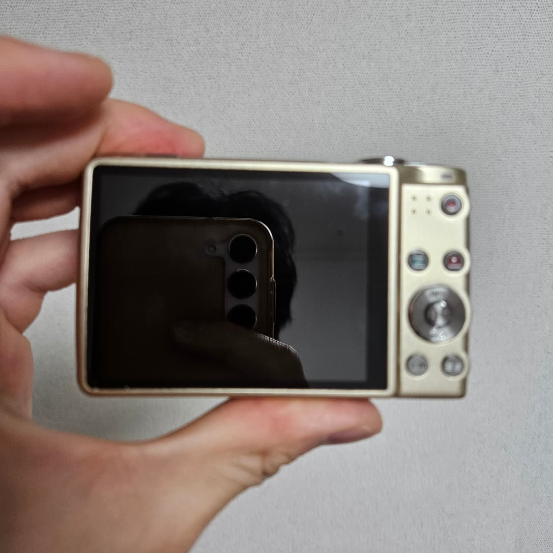 [태연 방지민 디카] 카시오 엑슬림 EX-Z400 골드 빈티지 디카 상품이미지4