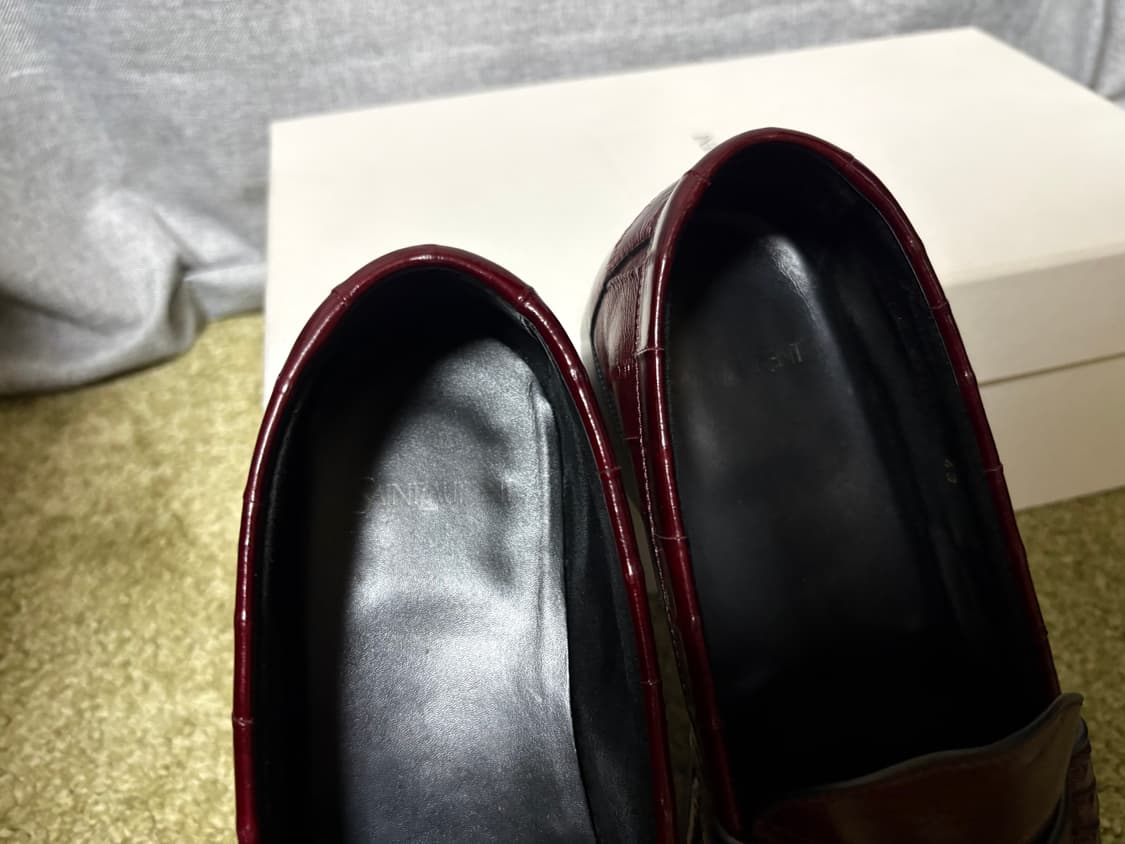 생로랑 25fw 일 스킨 페니로퍼 (풀구성)43 상품이미지6