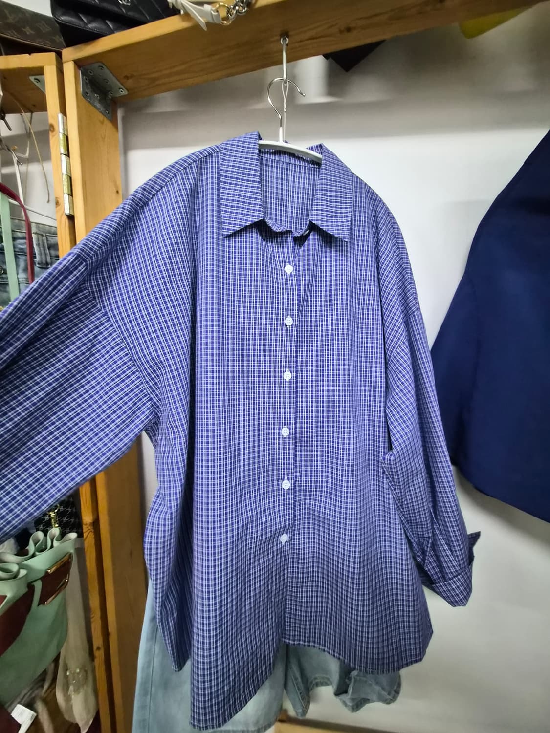 백오픈 체크 박시셔츠. 시스템 플레어스커트 상품이미지4