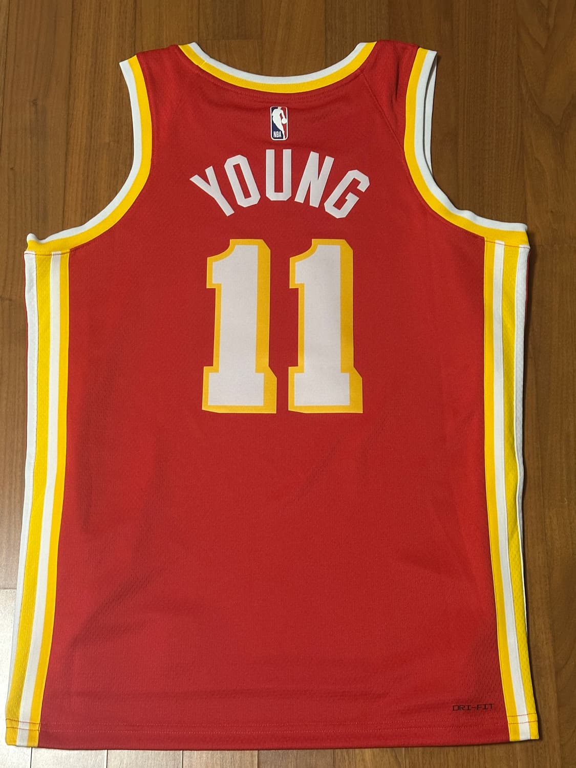 22-23 애틀란타 호크스 트레이 영 아이콘 에디션 스윙맨 상품이미지1