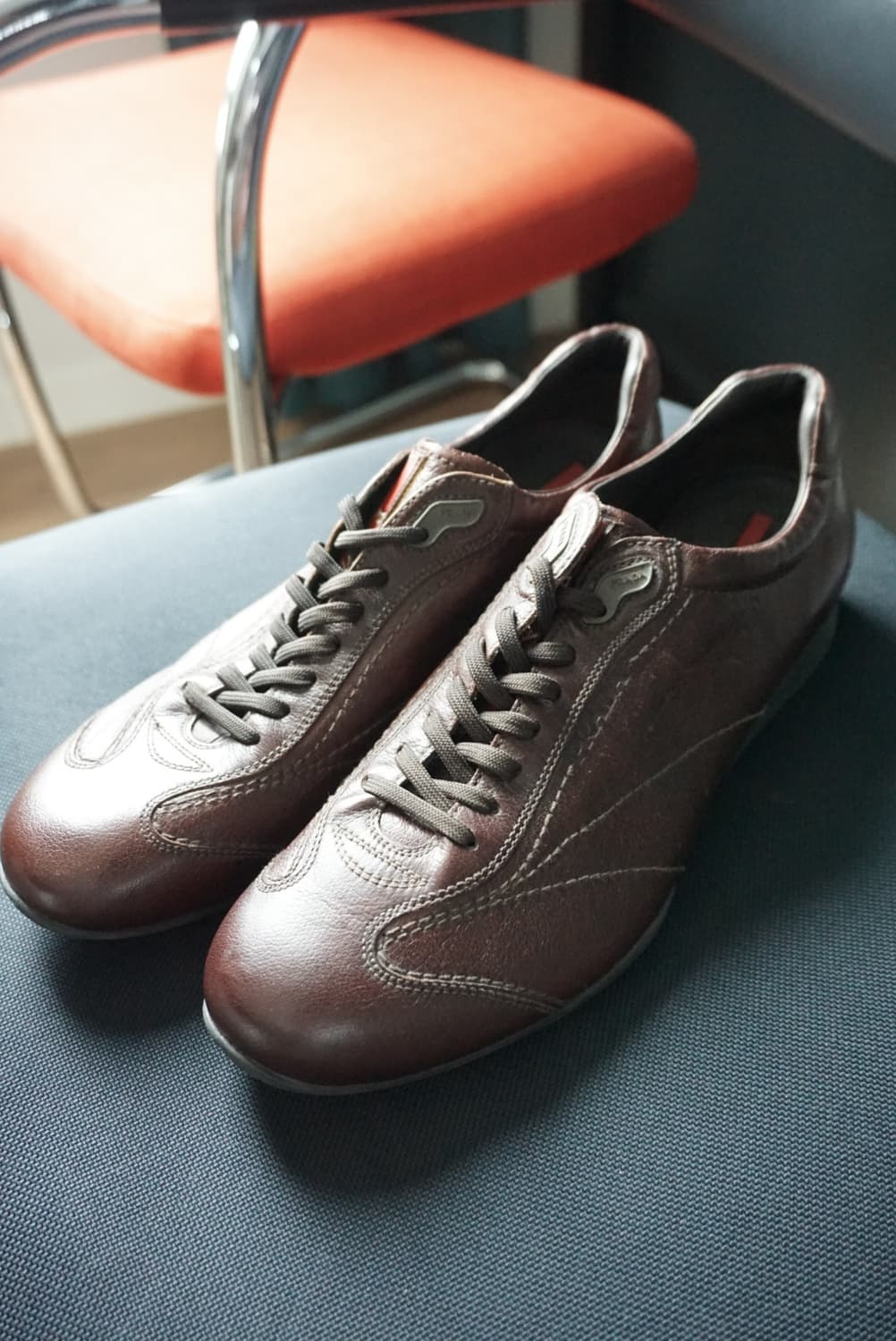 Prada brown leather sneakers 상품이미지1