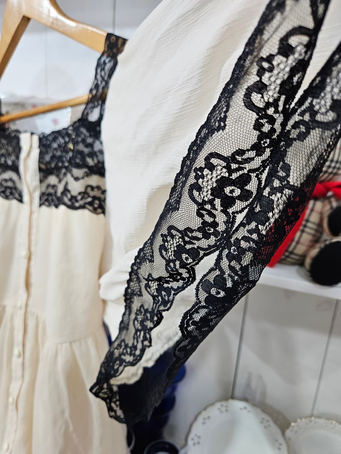 아이보리 블랙 레이스 로맨틱 원피스 상품이미지7