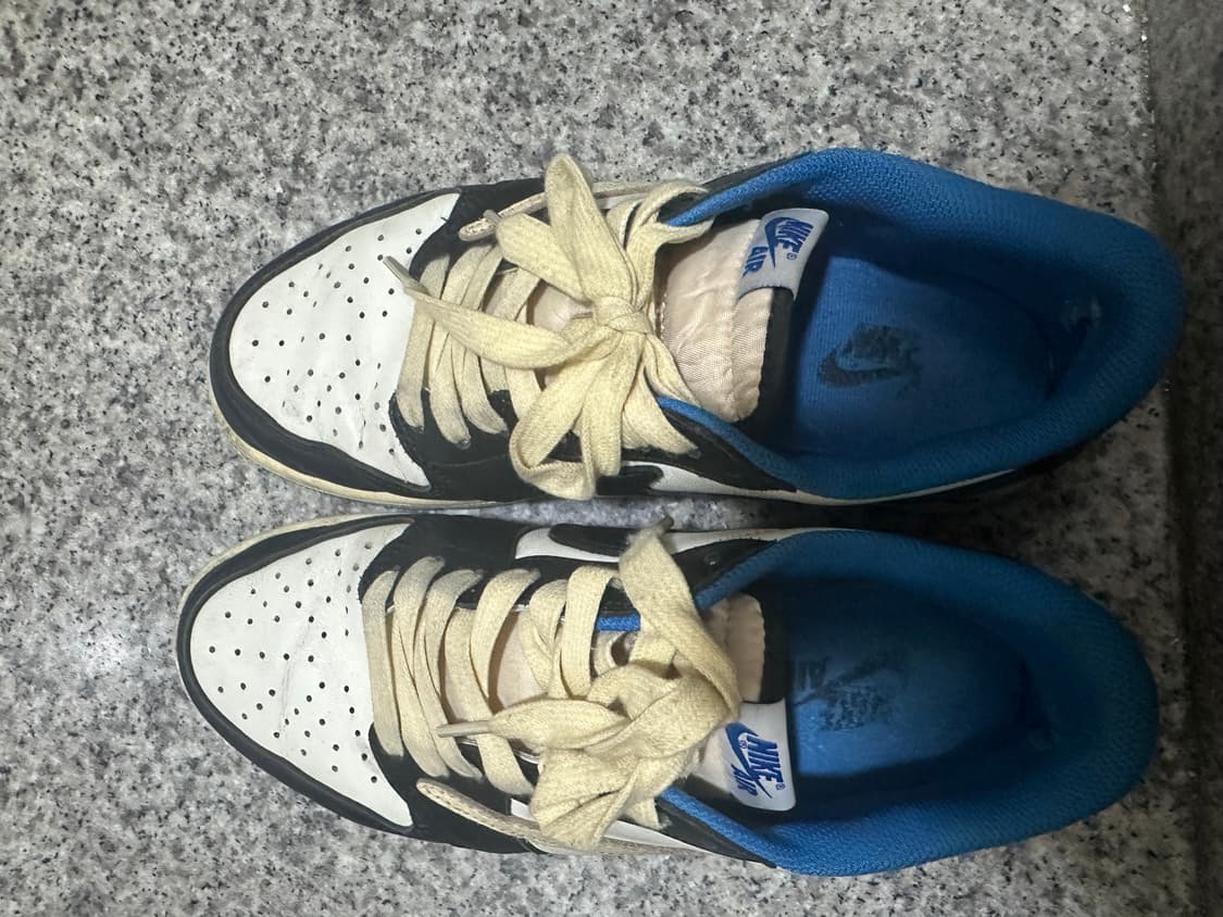 나이키x 트래비스 스캇 상품이미지2