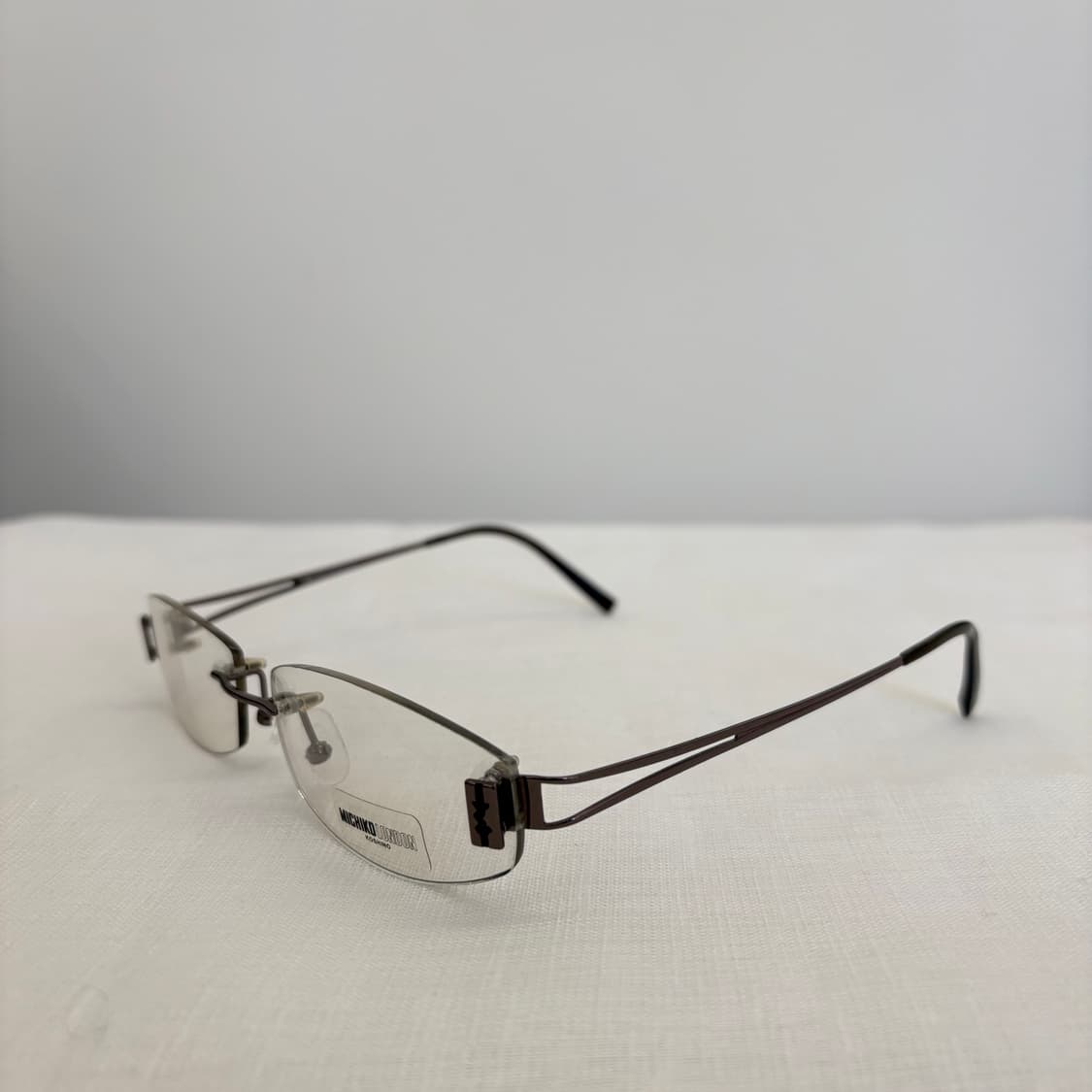 MICHIKO LONDON 미치코런던 브라운 무테 상품이미지2