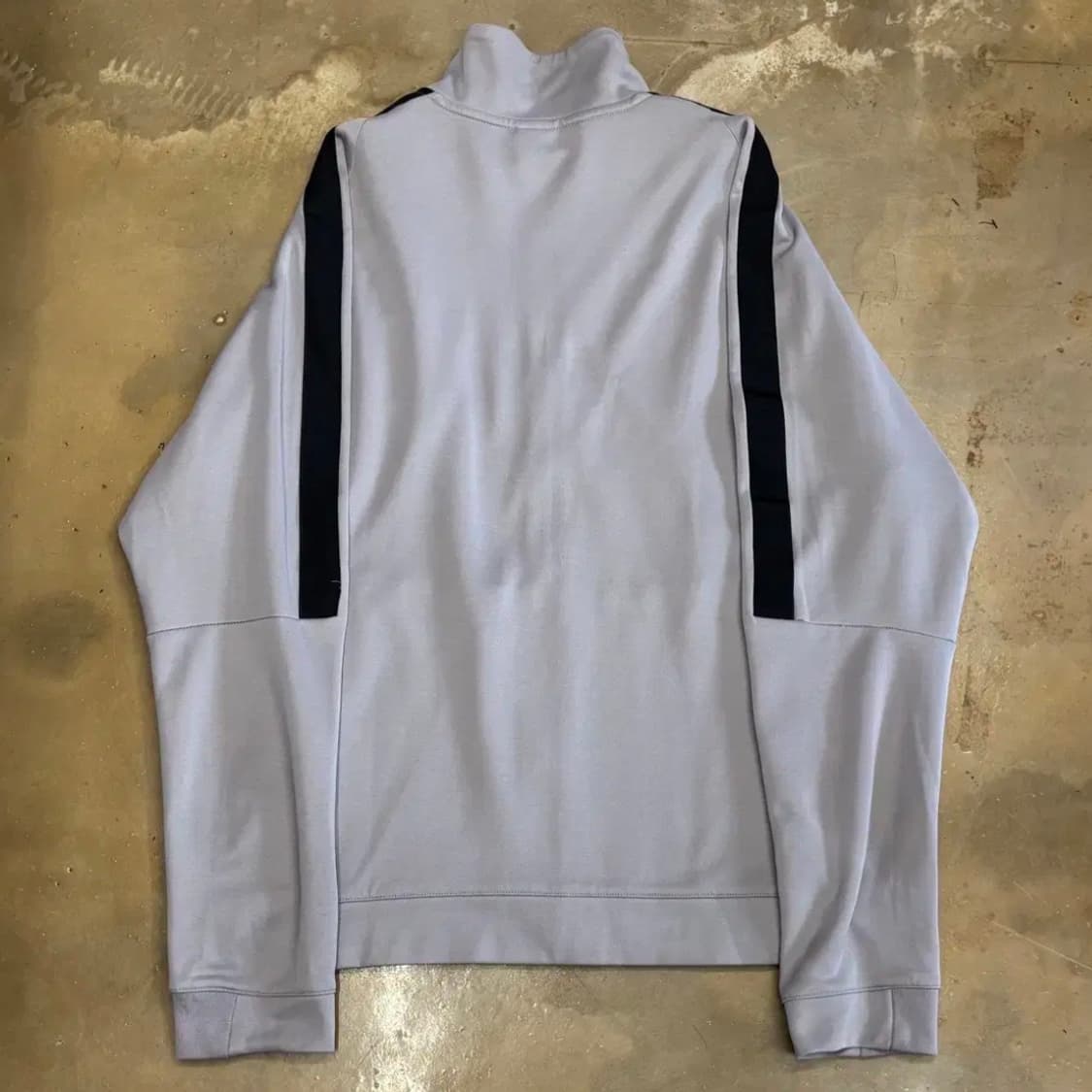 나이키 파리생제르망 그레이 트랙탑 상품이미지3