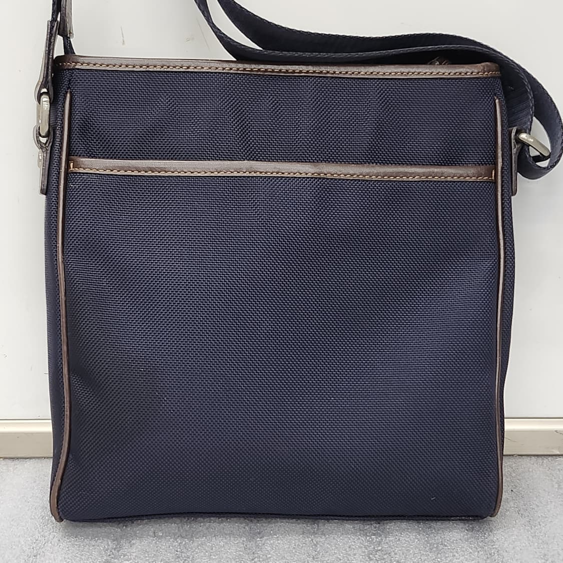 헤지스 정품 크로스백 25x24cm 상품이미지6