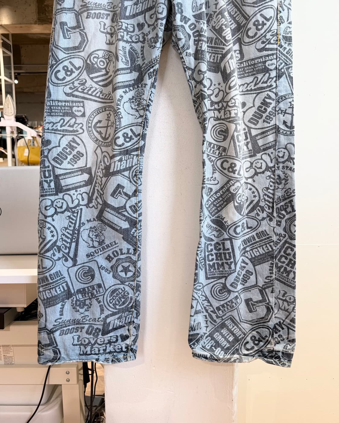 코앤루 데님 풀프린팅 팬츠 상품이미지3