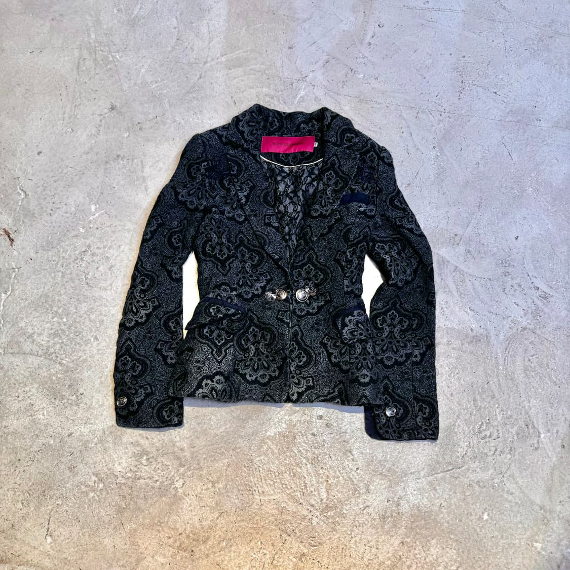 체인 버튼 패턴 블레이저 자켓 상품이미지1