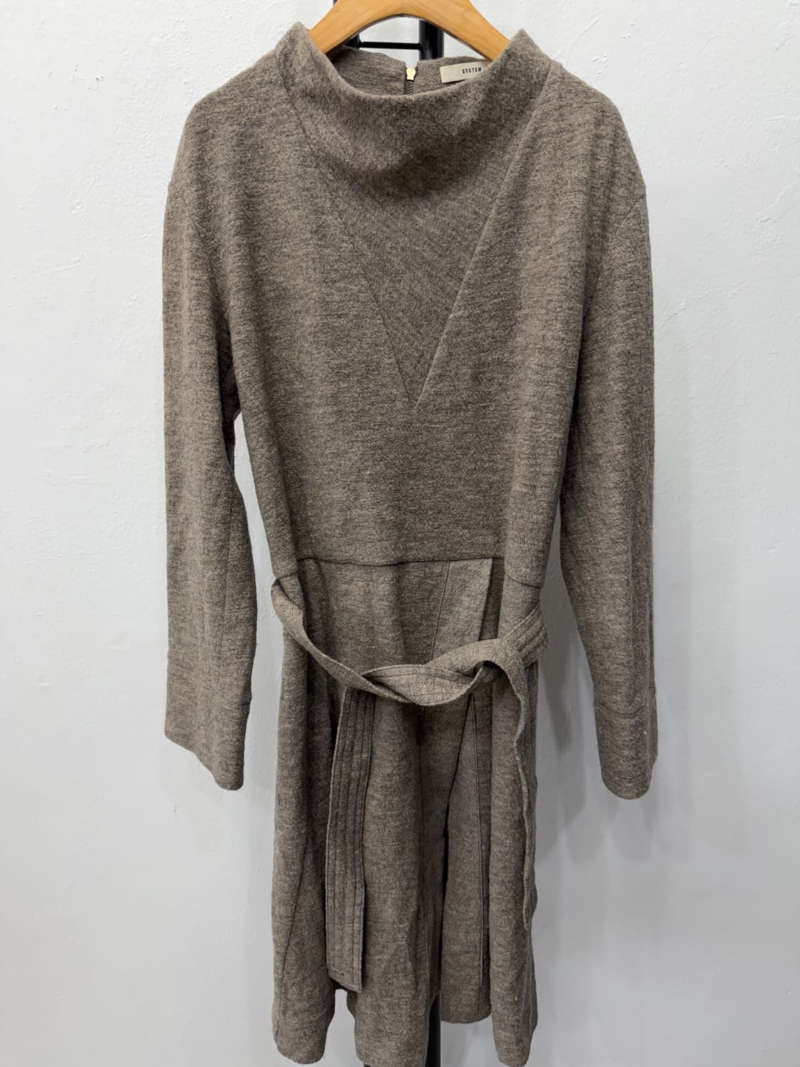 정품) SYSTEM 시스템 한섬 벨티드 니트원피스 82 상품이미지1