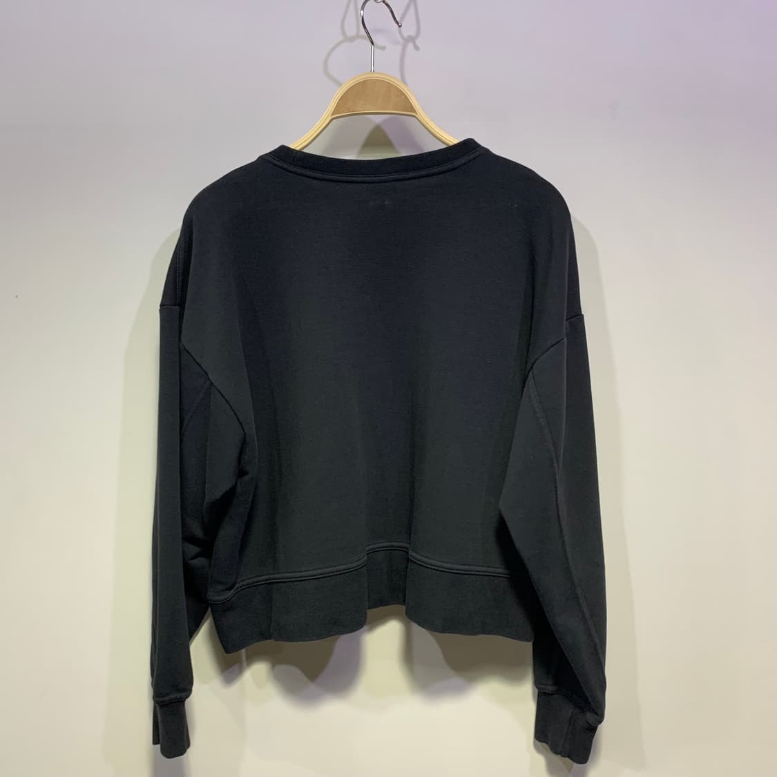 나이키 여성 크롭 맨투맨 판매합니다 상품이미지4