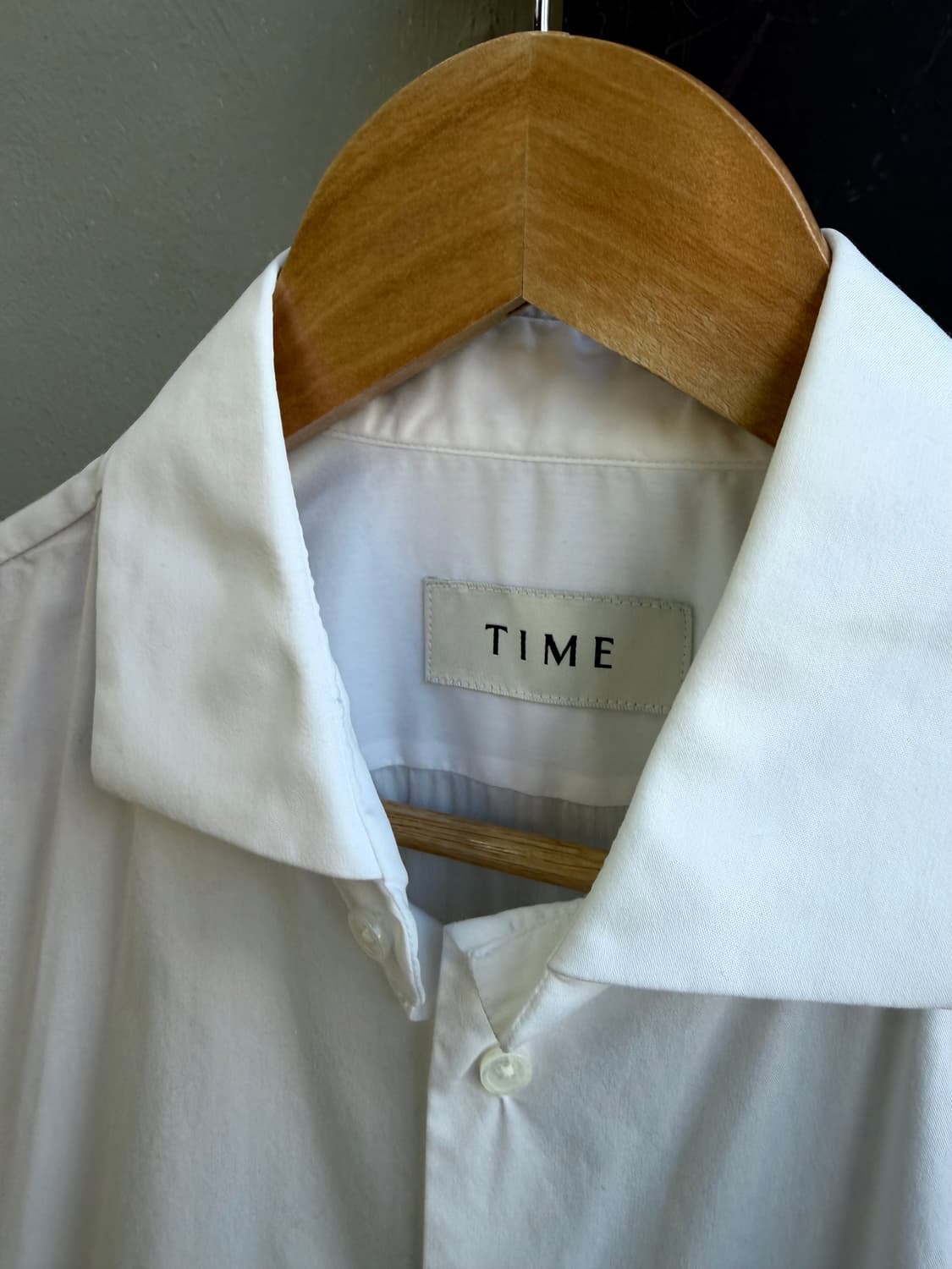 100/ 타임옴므 21SS 화이트 클래식 셔츠 상품이미지6