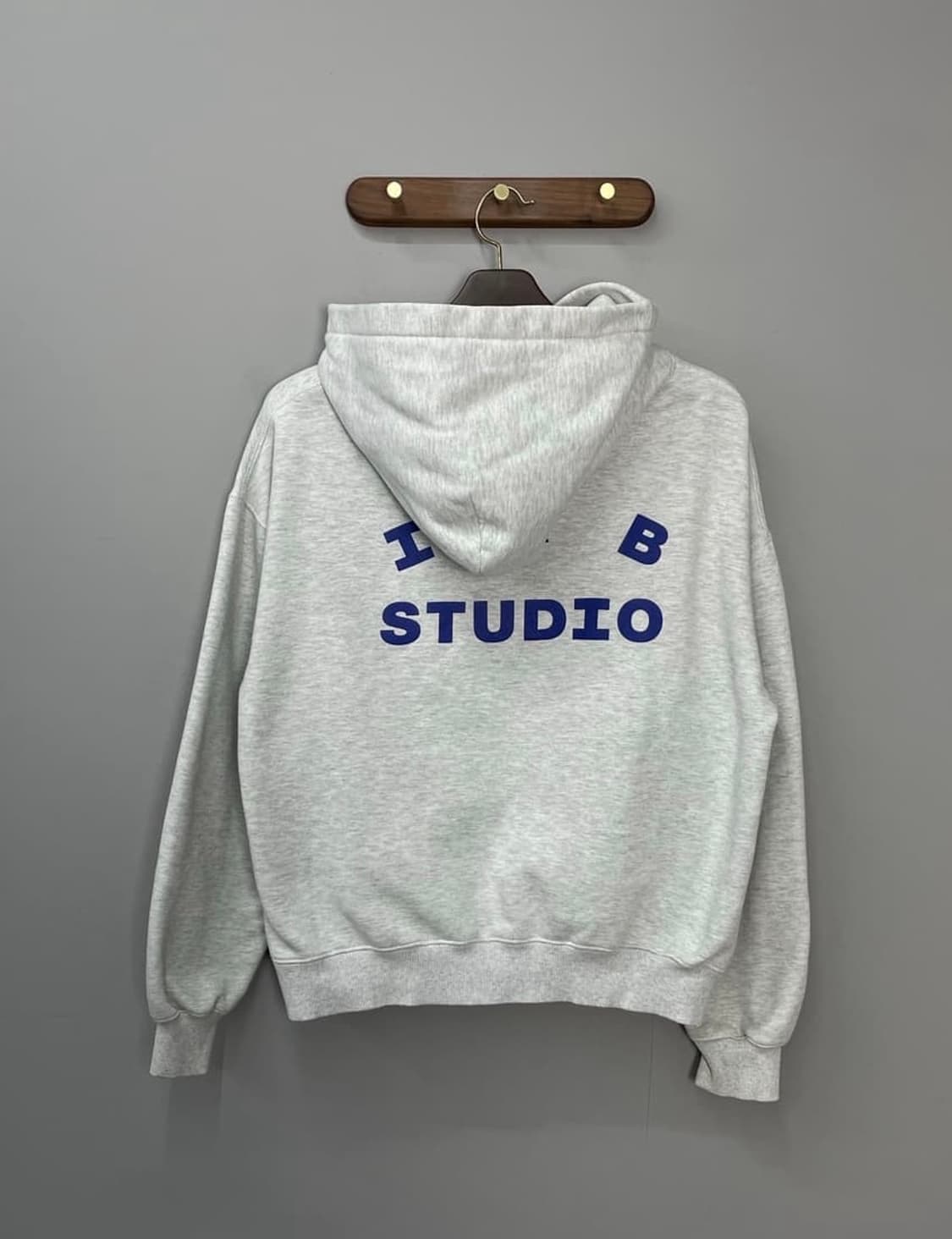 아이앱 스튜디오 후드티 화이트 그레이 상품이미지2