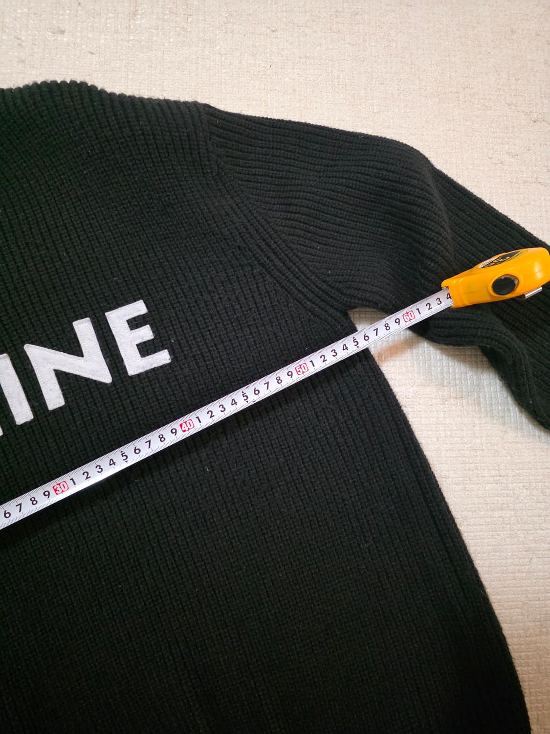 셀린느 로고 니트 블랙m 상품이미지5