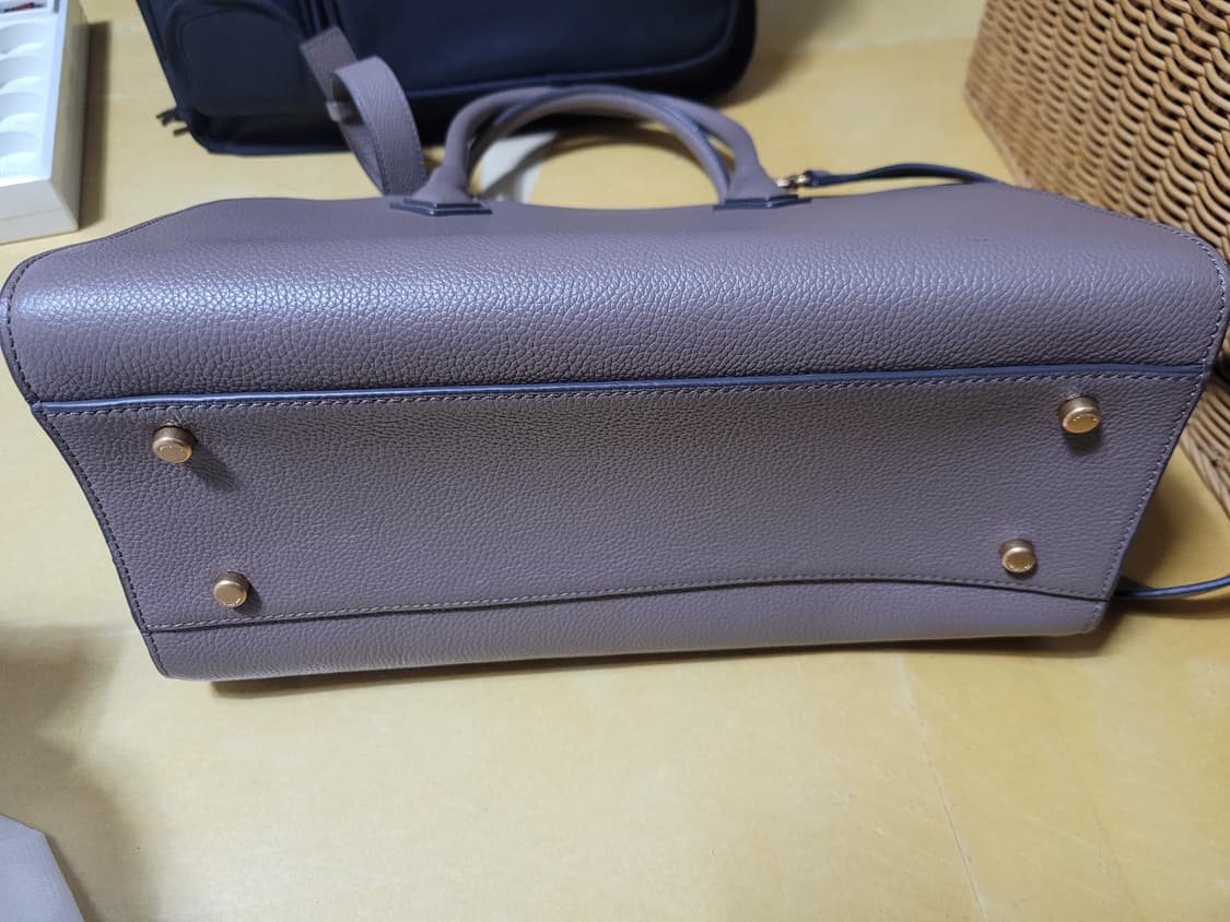 쿠론 토트백(정가 40만) COURONNE 숄더백 핸드백 상품이미지4