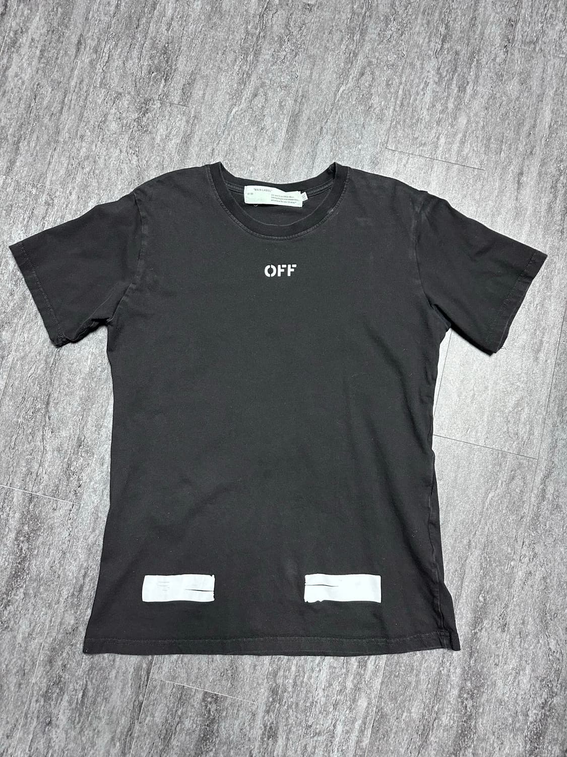 오프화이트 싱띵즈 블랙 티셔츠 상품이미지1