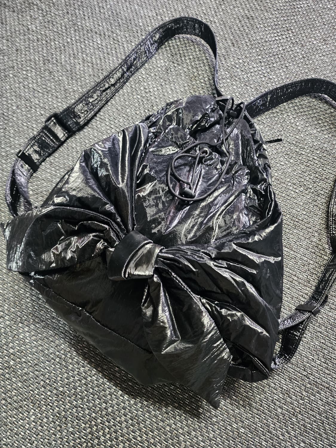 아떼 바네사브루노 르봉 글로시 백팩 상품이미지6