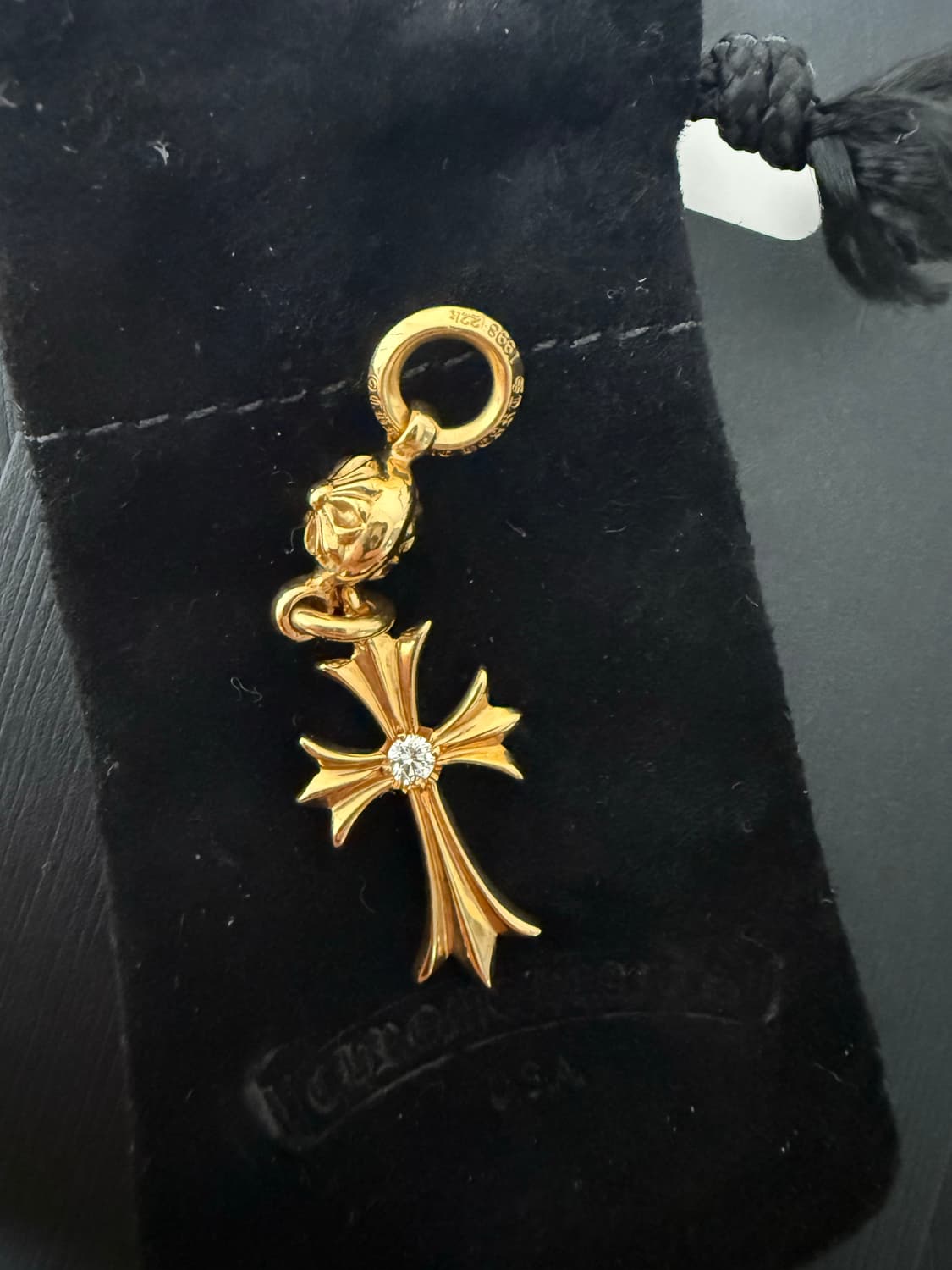 크롬하츠 22k 타이니 원볼 크로스 참 다이아파베 상품이미지1