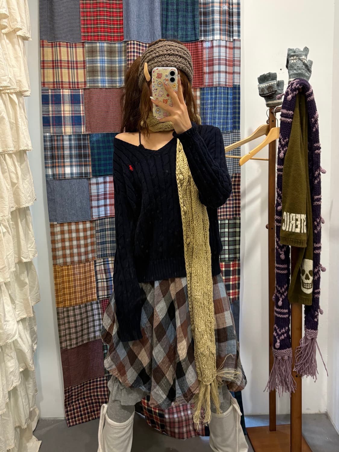 폴로 네이비 브이넥 니트 상품이미지1