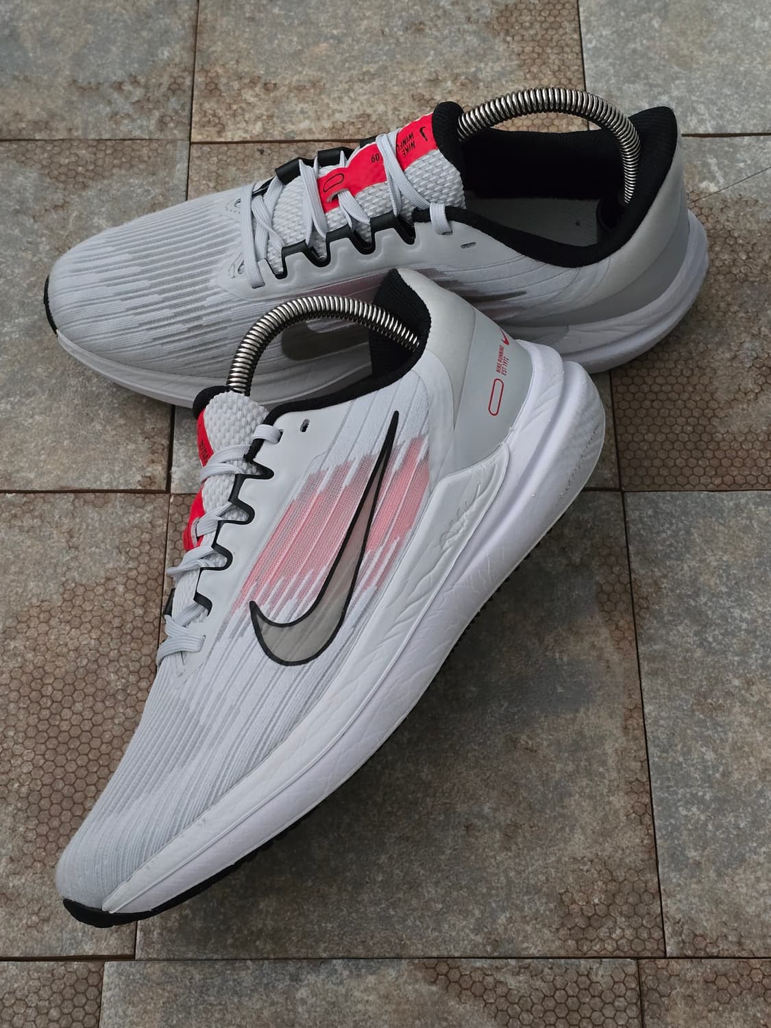 (260)나이키 에어 윈플로 9 운동화 런닝화 상품이미지3