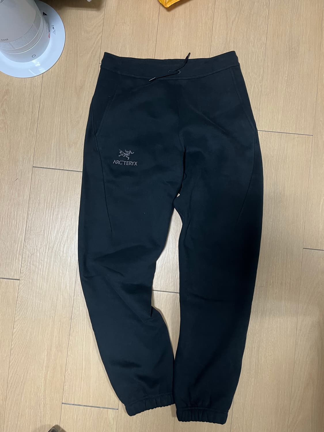 [새상품]아크테릭스 엠블럼 플리스 조거 팬츠 S 상품이미지1