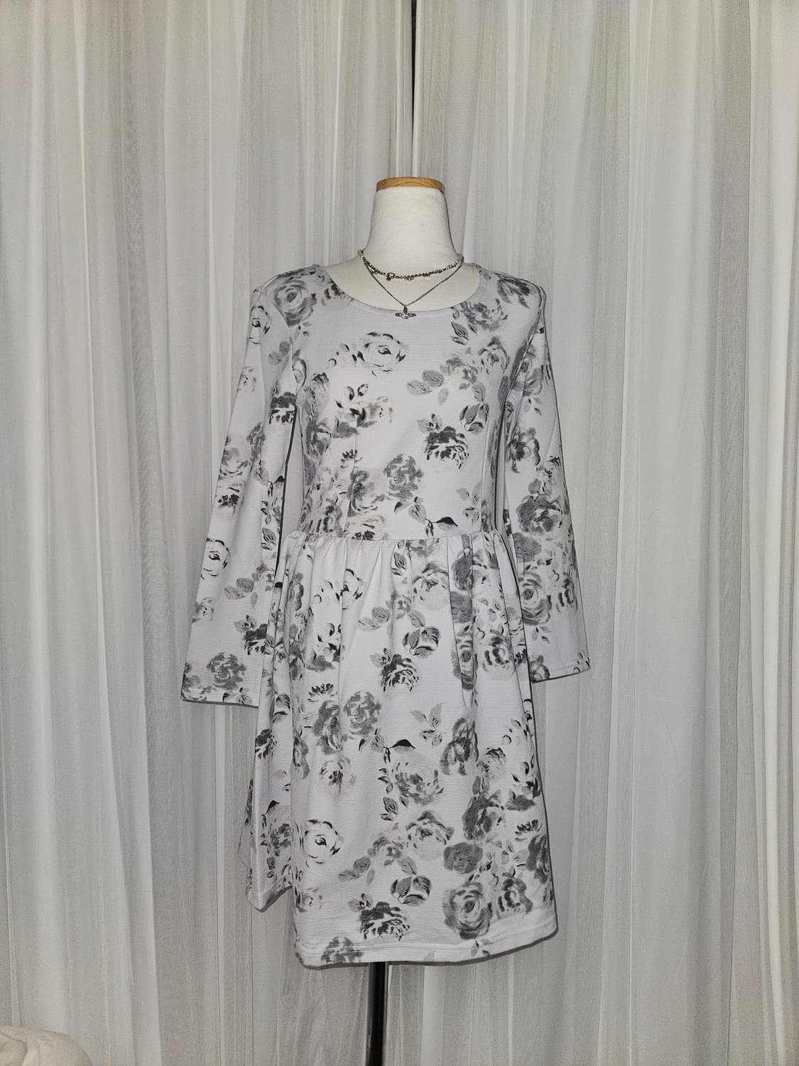 rope picnic 로즈 화이트 패턴 원피스 니혼진 공겜여주 히메갸루 상품이미지1