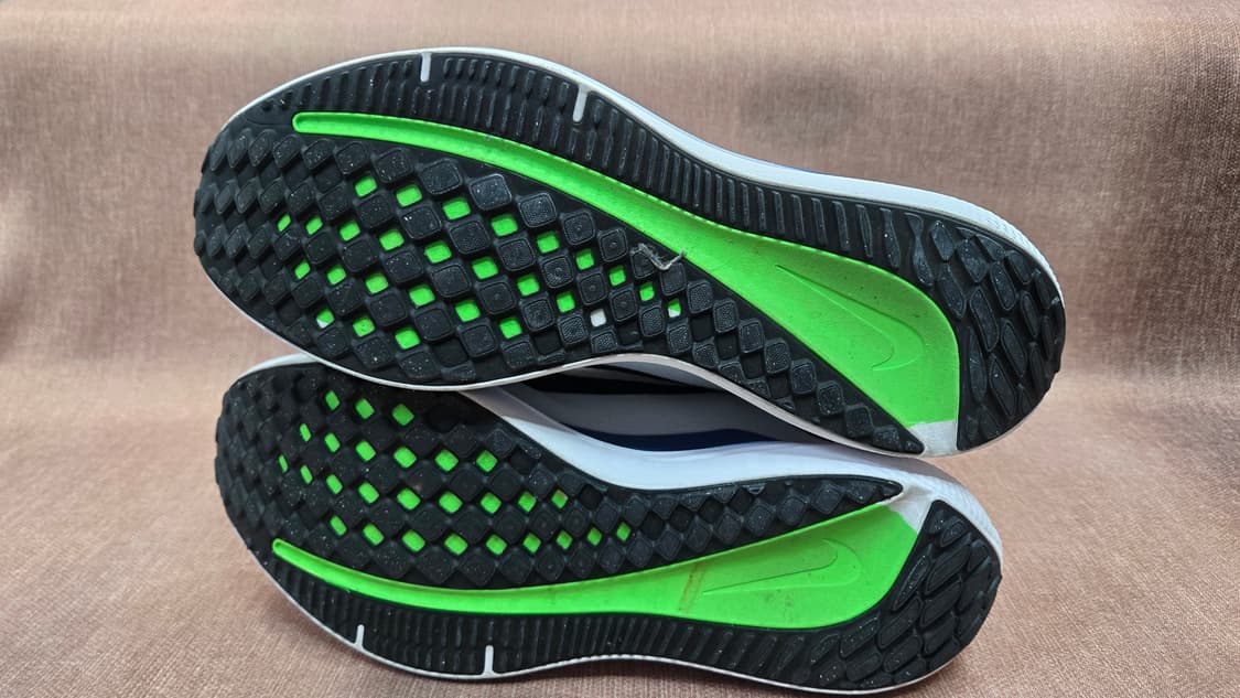 나이키 일회착용 320mm-  남성 런닝화 에어 윈플로10 상품이미지6