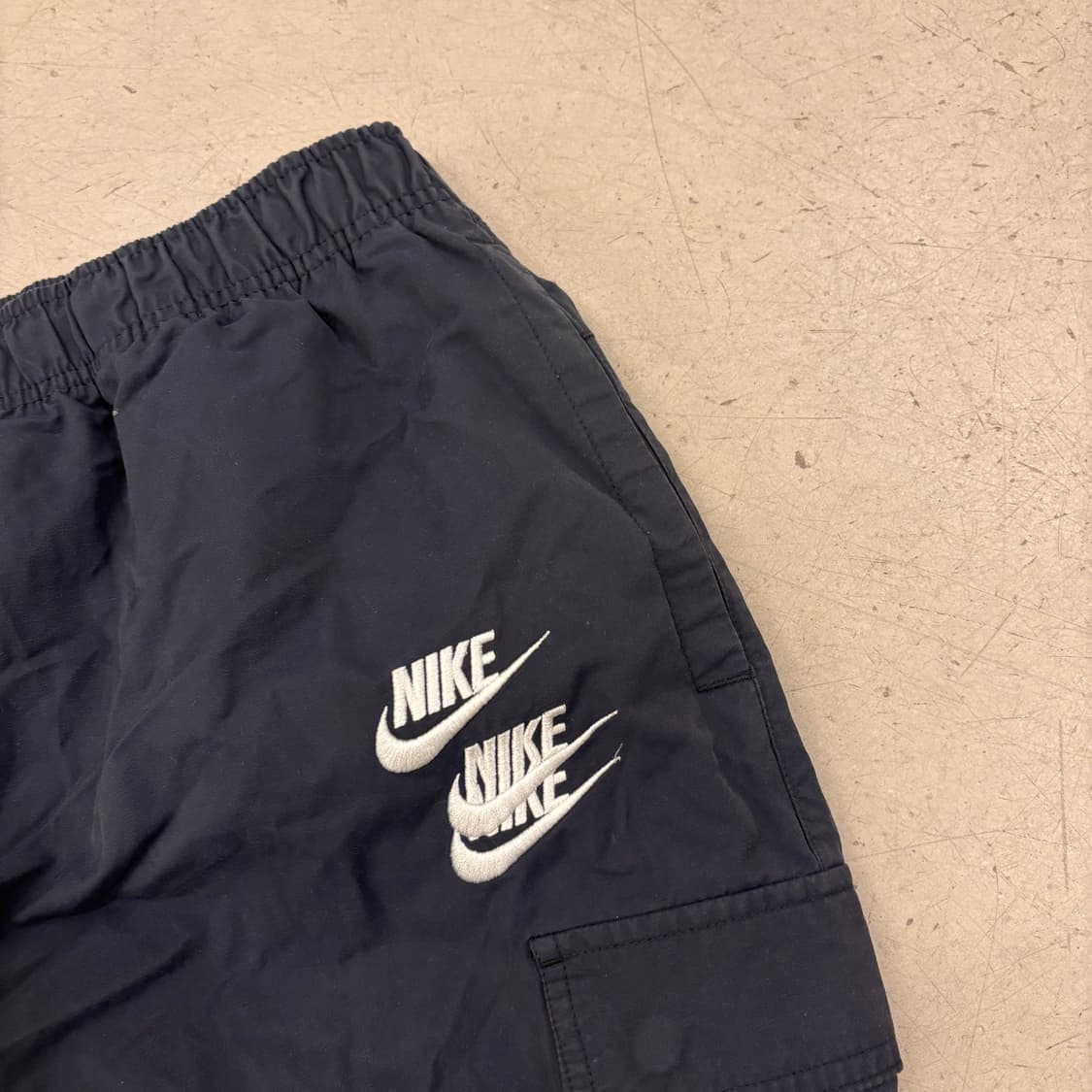 나이키 멀티로고 월드투어 카고 스트링 팬츠 상품이미지2