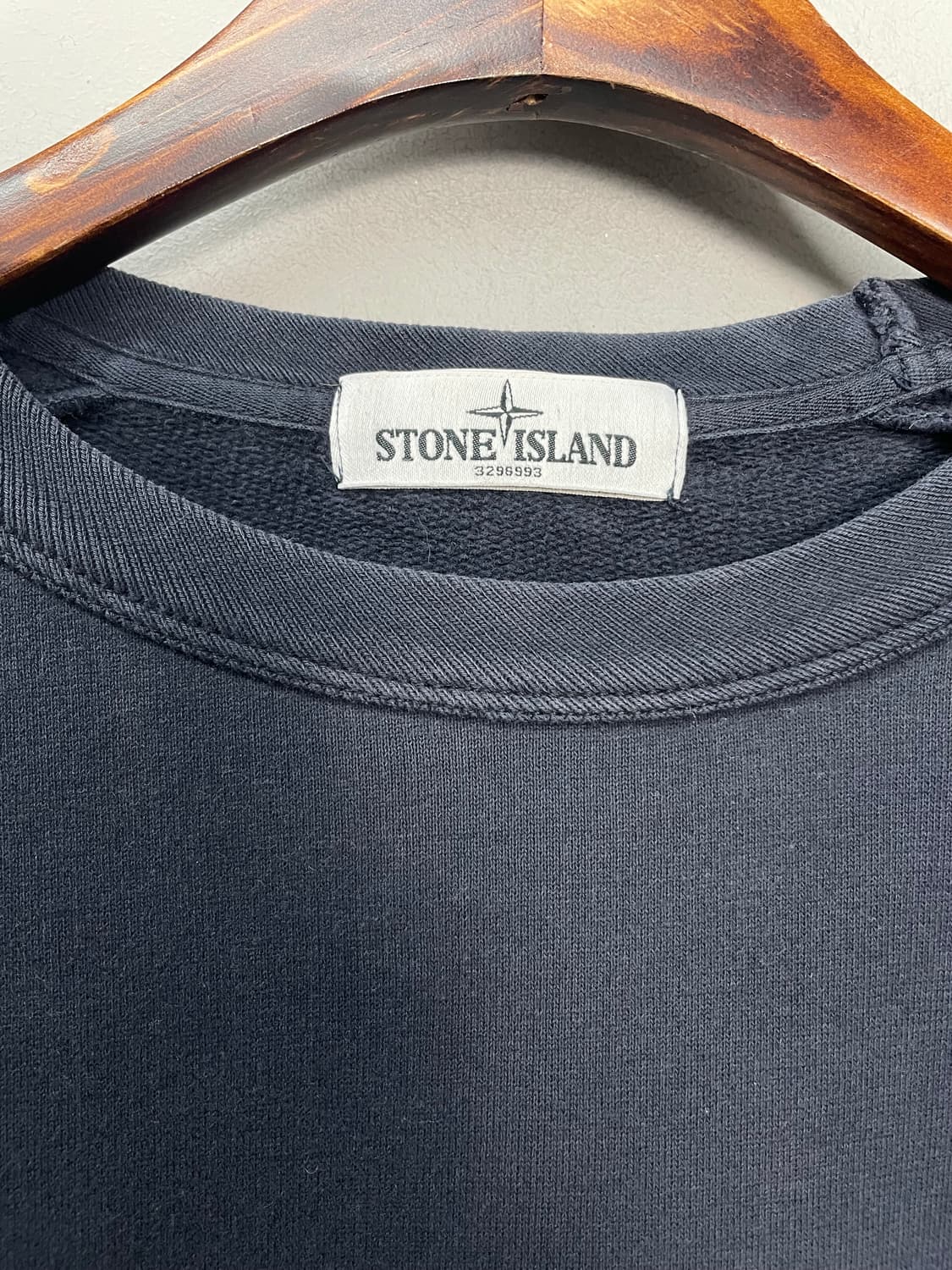 스톤아일랜드 로고패치 네이비 맨투맨 H1174 상품이미지6