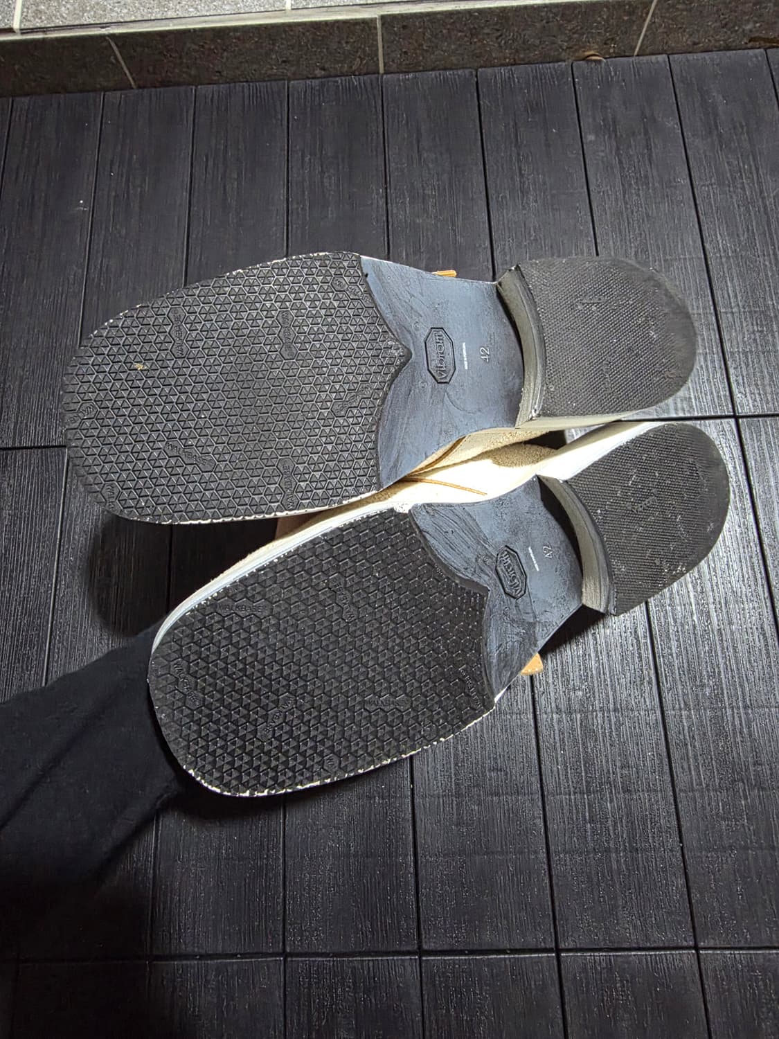 아워레가시 카미온 뮬 화이트 크랙 42 상품이미지2