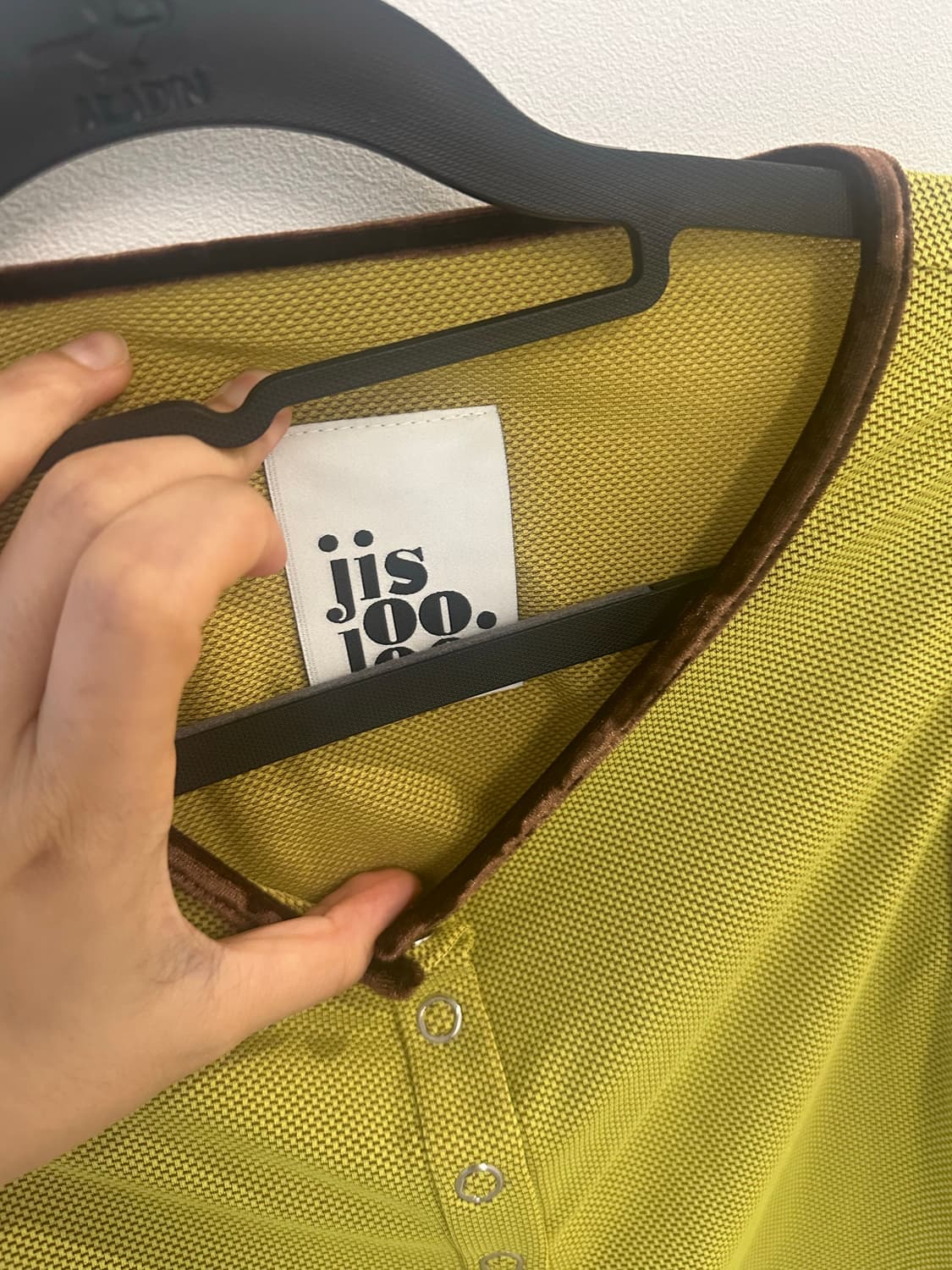 Jisoolee 지수리 탑 상품이미지3