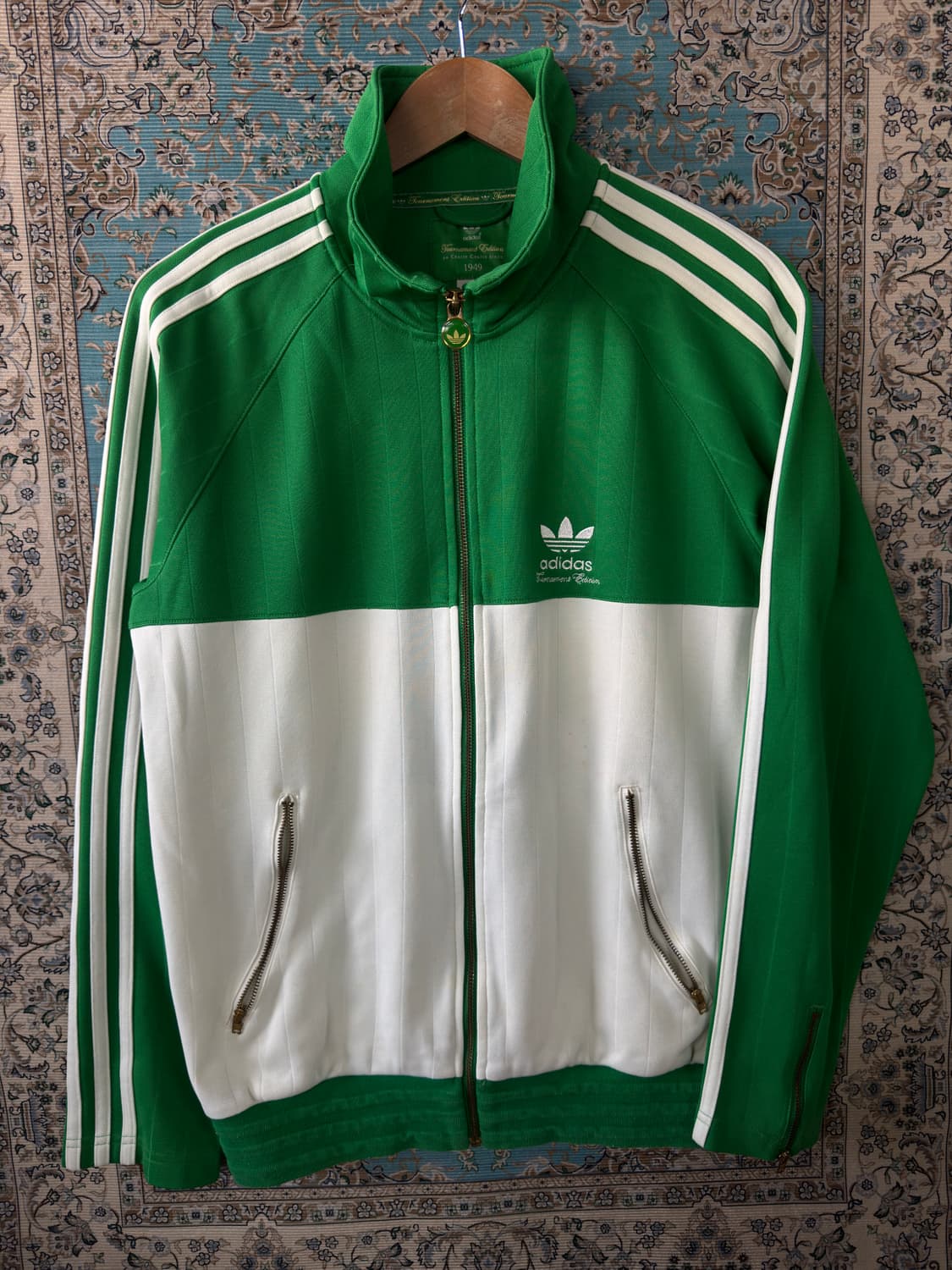 아디다스 화이트그린 토너먼트에디션 트랙탑1620 상품이미지1