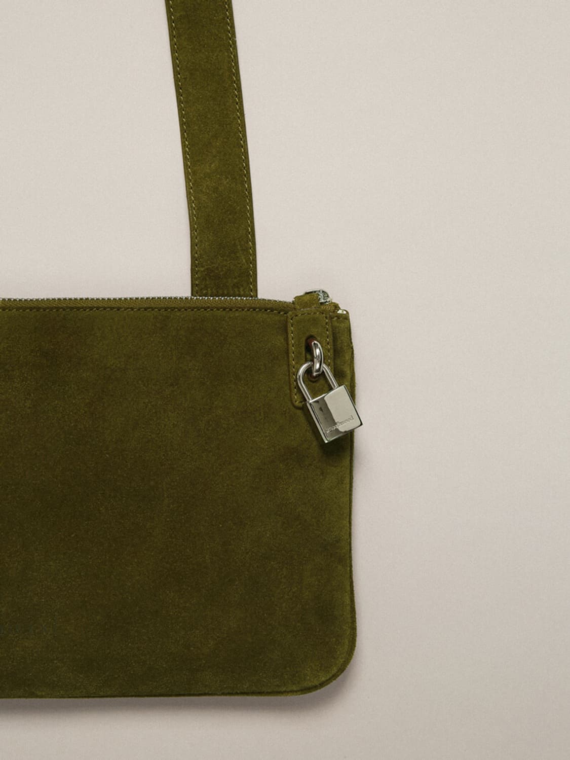 스무드무드 솔백 올리브 스웨이드 상품이미지2