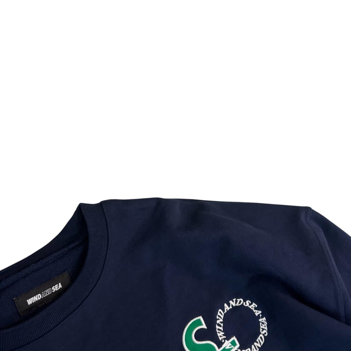 Wind and sea 네이비 스웨트셔츠 상품이미지3