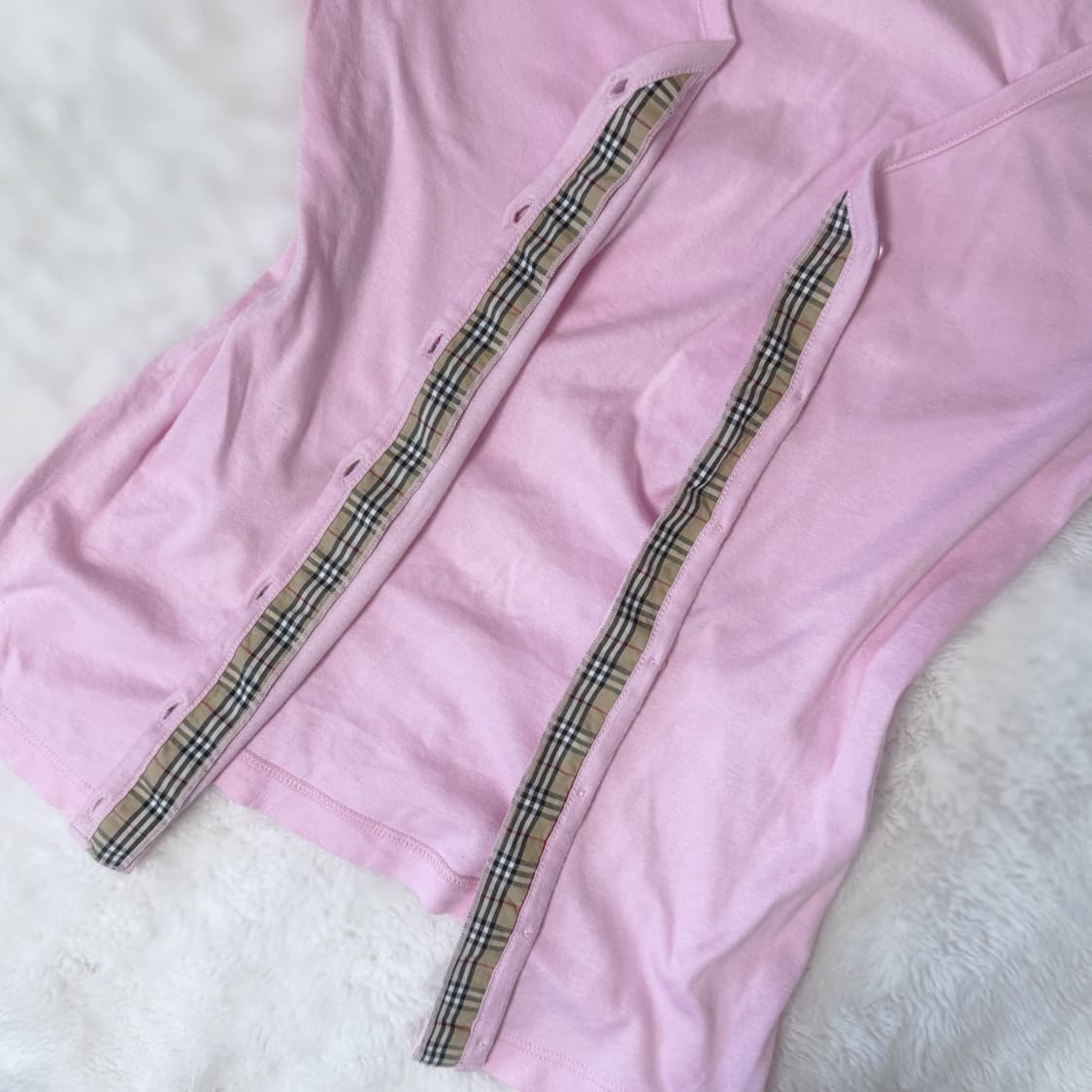Burberry 버버리 블루라벨 대장템 핀터깔 딸기우유 딱붙 가디건 상품이미지3